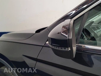 2019 Volkswagen Tiguan SE - miniatura 3