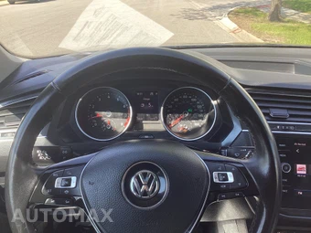 2019 Volkswagen Tiguan SE - miniatura 16