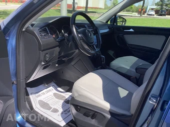 2019 Volkswagen Tiguan SE - miniatura 9
