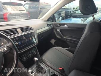2019 Volkswagen Tiguan SE – miniatura 11