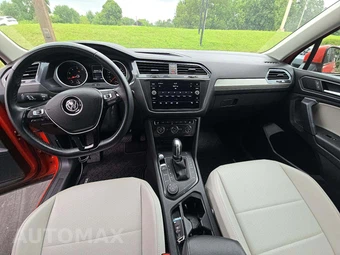 2019 Volkswagen Tiguan SE - miniatura 10