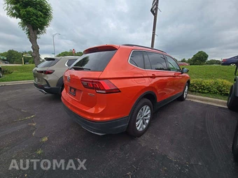 2019 Volkswagen Tiguan SE - miniatura 3