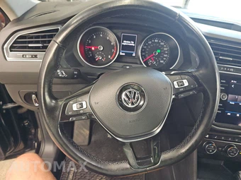 2019 Volkswagen Tiguan SE - miniatura 10