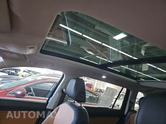 2019 Volkswagen Tiguan SE - miniatura 17
