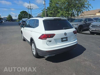 2019 Volkswagen Tiguan SE - miniatura 2