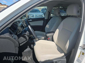 2019 Volkswagen Tiguan SE - miniatura 6