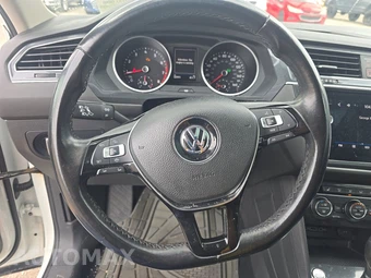 2019 Volkswagen Tiguan SE - miniatura 10