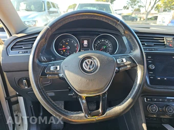 2019 Volkswagen Tiguan SE – miniatura 10