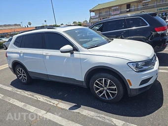 2019 Volkswagen Tiguan SE – miniatura 3