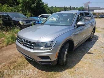2019 Volkswagen Tiguan SE