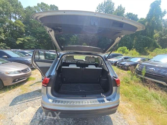 2019 Volkswagen Tiguan SE - miniatura 15