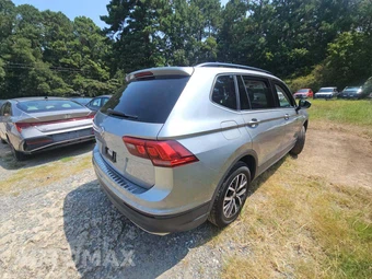 2019 Volkswagen Tiguan SE - miniatura 3