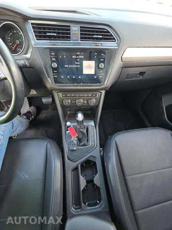 2019 Volkswagen Tiguan SE – miniatura 10