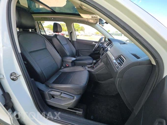 2019 Volkswagen Tiguan SE – miniatura 19