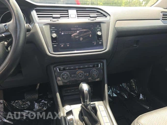 2019 Volkswagen Tiguan SE – miniatura 10