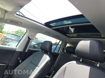 2019 Volkswagen Tiguan SE – miniatura 11