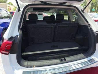 2019 Volkswagen Tiguan SE – miniatura 15