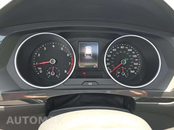 2019 Volkswagen Tiguan SE – miniatura 9