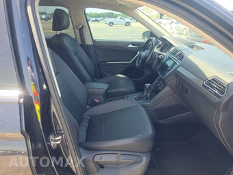 2019 Volkswagen Tiguan SE - miniatura 8