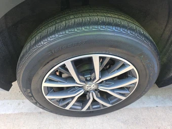 2019 Volkswagen Tiguan SE - miniatura 10