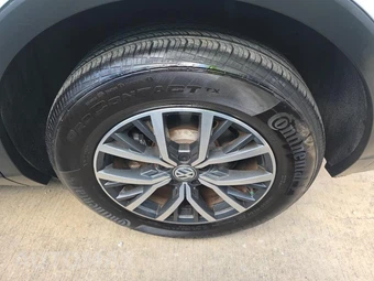 2019 Volkswagen Tiguan SE - miniatura 11