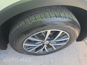 2019 Volkswagen Tiguan SE - miniatura 9