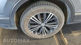 2019 Volkswagen Tiguan SEL - miniatura 20