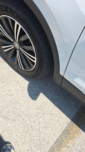 2019 Volkswagen Tiguan SEL - miniatura 22