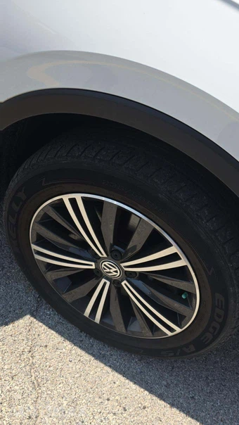 2019 Volkswagen Tiguan SEL - miniatura 24