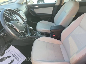 2019 Volkswagen Tiguan SEL - miniatura 7