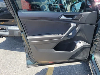 2019 Volkswagen Tiguan SEL – miniatura 9