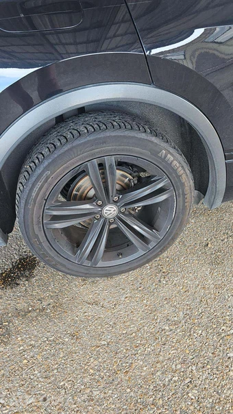2019 Volkswagen Tiguan SEL Jet Black R-Line - miniatura 33