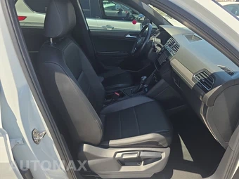 2019 Volkswagen Tiguan SEL R-Line - miniatura 8