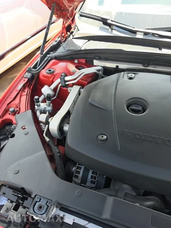 2019 Volvo S60 T5 Momentum – miniatura 21
