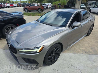 2019 Volvo S60 T5 Momentum