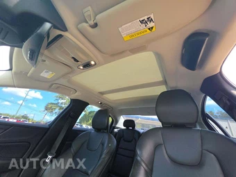 2019 Volvo S60 T5 Momentum – miniatura 11