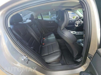 2019 Volvo S60 T5 Momentum – miniatura 16