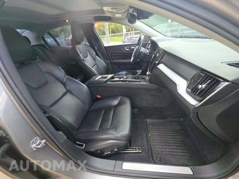 2019 Volvo S60 T5 Momentum – miniatura 18
