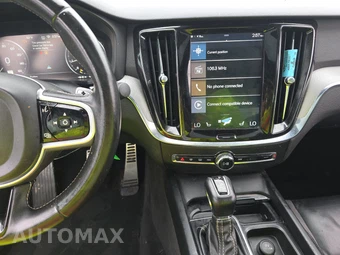 2019 Volvo S60 T5 R-Design – miniatura 11