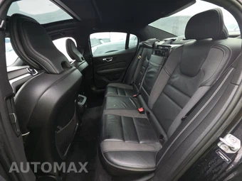 2019 Volvo S60 T5 R-Design – miniatura 13
