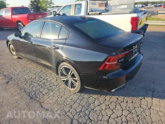 2019 Volvo S60 T5 R-Design – miniatura 6