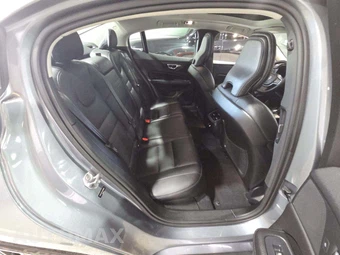 2019 Volvo S60 T6 Inscription - miniatura 16