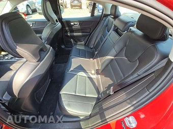 2019 Volvo S60 T6 Momentum - miniatura 13