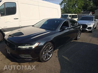 2019 Volvo S90 T5 Momentum