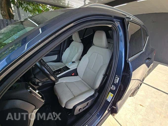 2019 Volvo XC40 T4 Inscription - miniatura 3