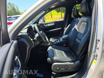 2019 Volvo XC40 T5 Momentum - miniatura 6