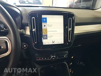 2019 Volvo XC40 T5 Momentum - miniatura 11
