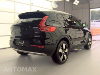 2019 Volvo XC40 T5 Momentum - miniatura 4