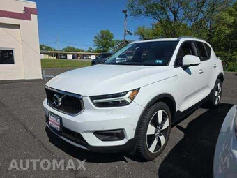 2019 Volvo XC40 T5 Momentum