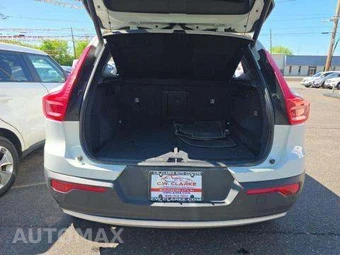 2019 Volvo XC40 T5 Momentum – miniatura 14